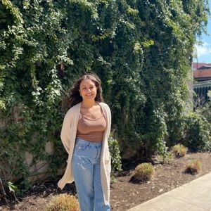 Meet your Posher, Selina